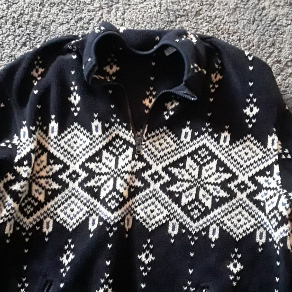 Womens pull over sweater